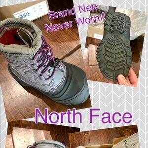 Brand new North Face Snow boots sz11